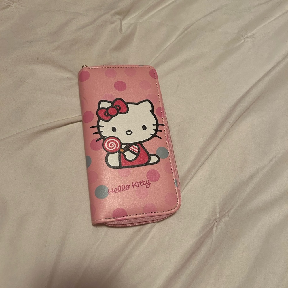 SHEIN Hello Kitty Wallet